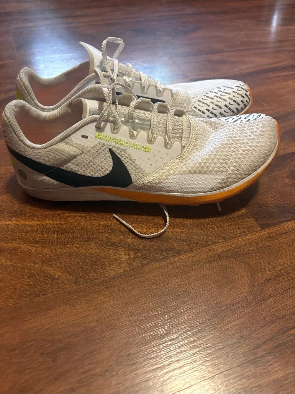 Nike Men’s Rival XC 6 Lightweight Running spikes- White/Black/orange